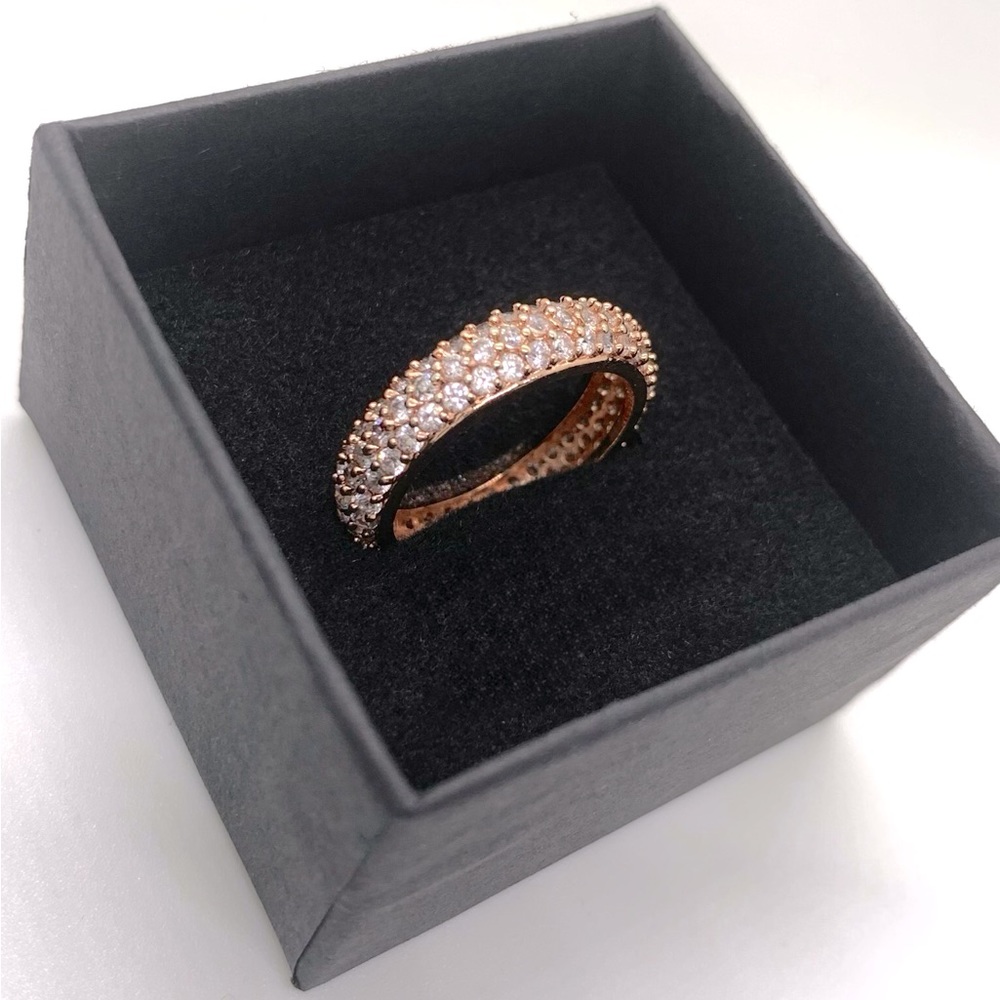 Brilliant Antique Finish Crystal Rose Ring